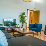 فيلة Kelu *